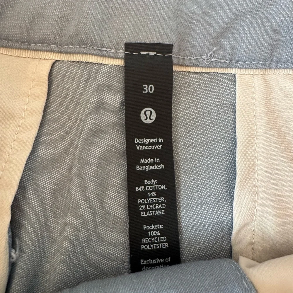 Lululemon Men's Chino Golf Short Blue Gray Size 30 With Button Closure